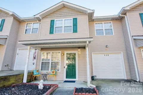 429 Wiltshire Cir, Fletcher, NC 28732