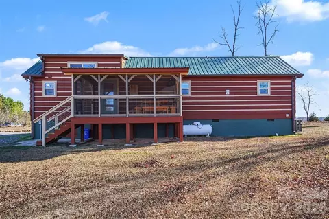 Exterior - 807 C E Stewart Rd, Clover, SC 29710 photo 5 of 6