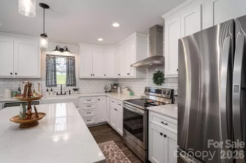 2486 Rock Dam Rd, Lincolnton, NC 28092