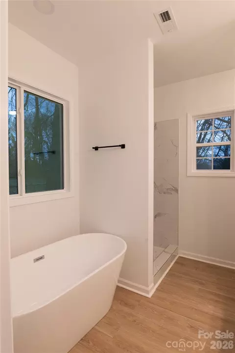 Bath - 117 Rollins St, Stanley, NC 28164 photo 2 of 4