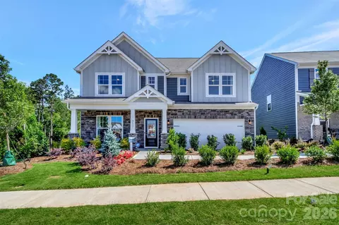 8613 Acadia Pkwy, Sherrills Ford, NC 28673