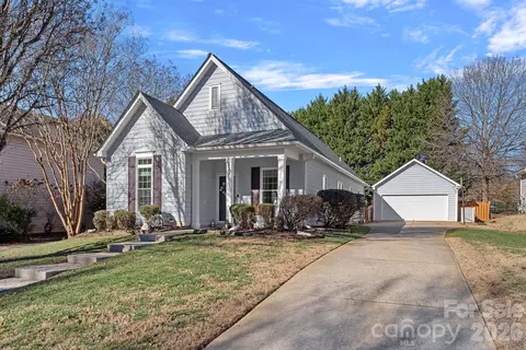 8221 Ballymore Ct, Huntersville, NC 28078