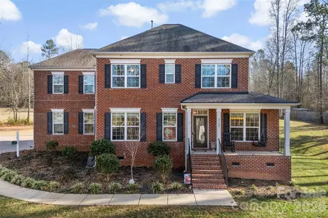 2720 Lakefront Dr, Belmont, NC 28012