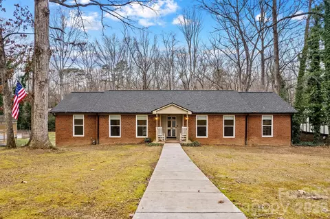 326 Camelot Dr, Salisbury, NC 28144