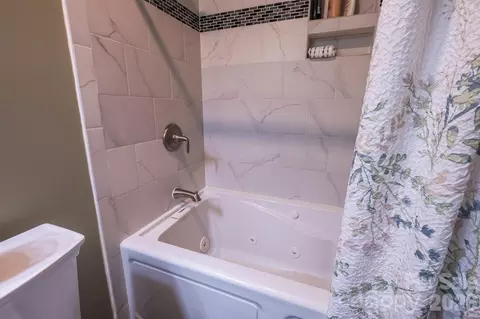 Bath - 240 Eldon Ln, Salisbury, NC 28144 photo 3 of 3