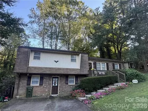 142 James St, Elkin, NC 28621