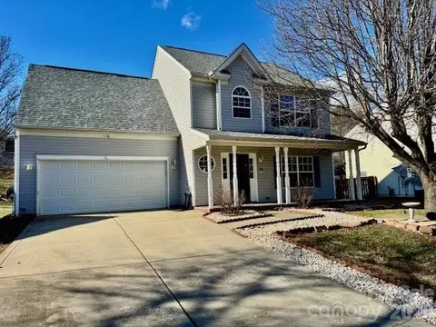 1946 9th Street Se Pl SE, Hickory, NC 28602