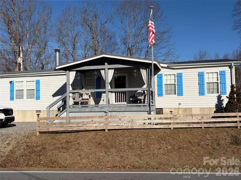 430 Old Toxaway Rd, Brevard, NC 28712