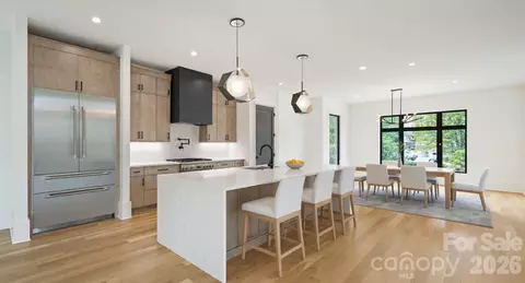 1511 Waverly Ave, Charlotte, NC 28203