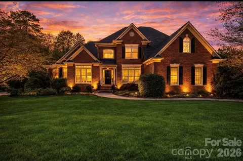 2110 Highland Forest Dr, Marvin, NC 28173