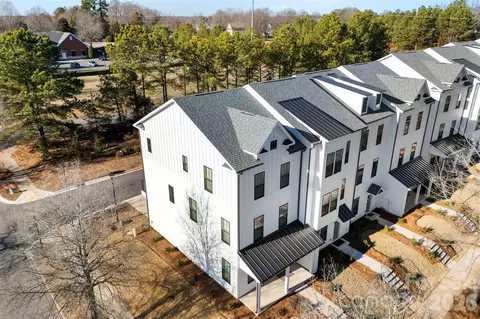 604 District Ct, Fort Mill, SC 29708