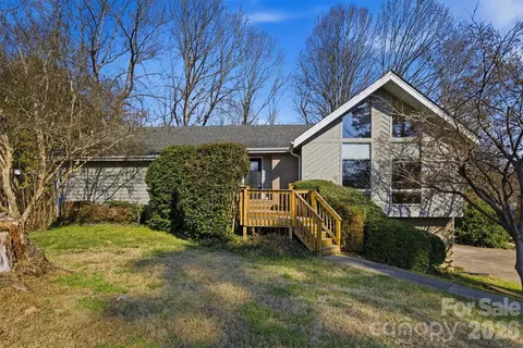 1750 10th Street Nw Ct NW, Hickory, NC 28601