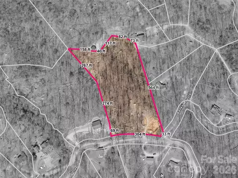 6 Pioneer Ln, Fletcher, NC 28732