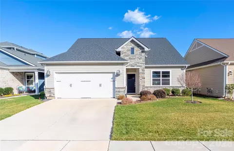 6084 Pier Dr, Denver, NC 28037