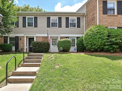 4611 Hedgemore J Dr #J, Charlotte, NC 28209