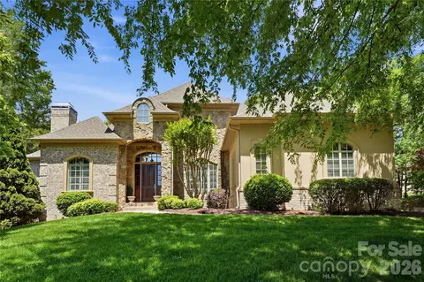 9200 Unbridle Ln, Waxhaw, NC 28173