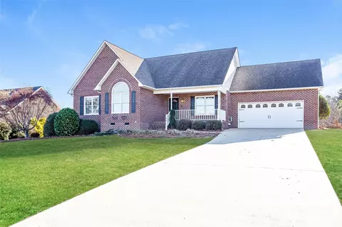 783 Hathcock Glen Dr, Oakboro, NC 28129