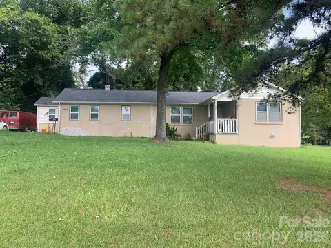 3800 Plainview Rd, Charlotte, NC 28208