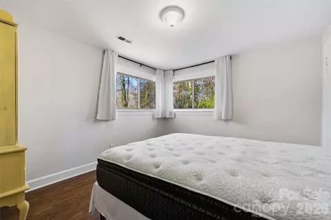 Bedroom - 718 2nd Ne Ave NE, Conover, NC 28613 photo 5 of 6