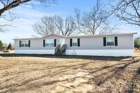 102 Dolly Moore Ln, Chesterfield, SC 29709