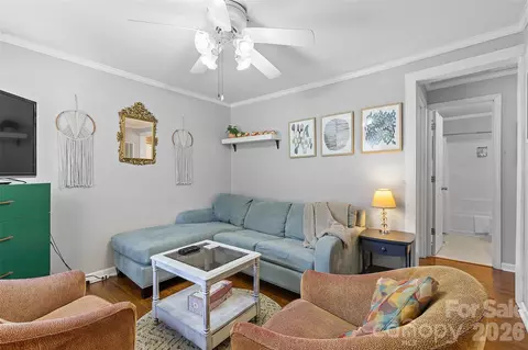 544 W Mclelland Ave, Mooresville, NC 28115