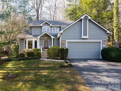 2 Bent Tree Dr, Asheville, NC 28803