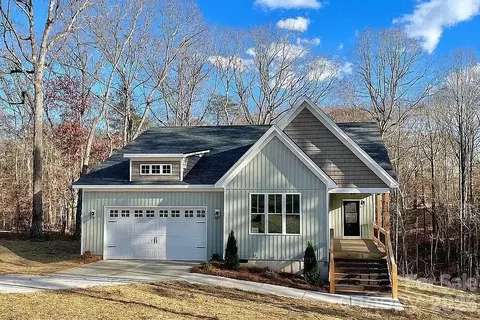 853 Spring Lake Dr, Iron Station, NC 28080