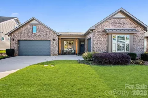 647 Tallulah Falls Dr, Denver, NC 28037