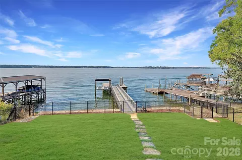 21013 Island Forest Dr, Cornelius, NC 28031