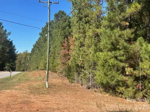 Ernandez Road, Richburg, SC 29729
