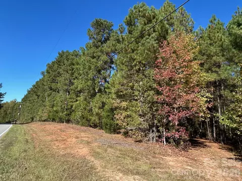 Ernandez Road, Richburg, SC 29729