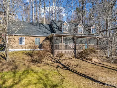 181 Beechwood Lakes Dr, Hendersonville, NC 28792