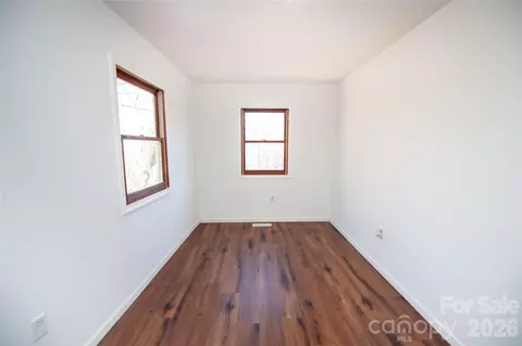 Bedroom - 96 Jackson Street Ext, Tryon, NC 28782 photo 4 of 6
