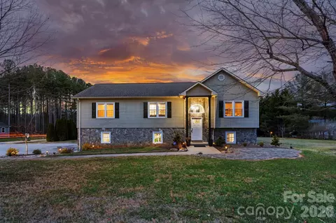5750 Ellenwood Rd, Granite Falls, NC 28630