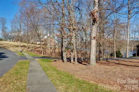 1704 Watersmark 18 Dr #18, Monroe, NC 28112 photo 2