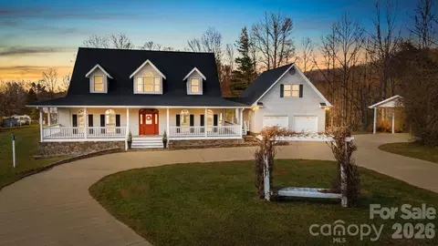 427 Mccoy Cove Rd, Black Mountain, NC 28711