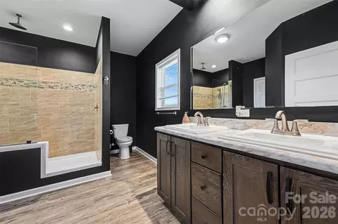 Bath - 2268 Westbrook Rd, Edgemoor, SC 29712 photo 2 of 2