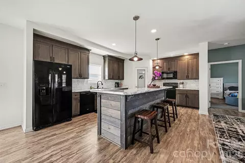 Kitchen - 2268 Westbrook Rd, Edgemoor, SC 29712 photo 1 of 4