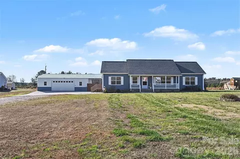 Exterior - 2268 Westbrook Rd, Edgemoor, SC 29712 photo 8 of 10