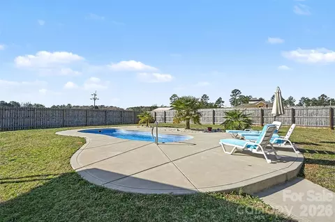 Exterior - 2268 Westbrook Rd, Edgemoor, SC 29712 photo 7 of 10
