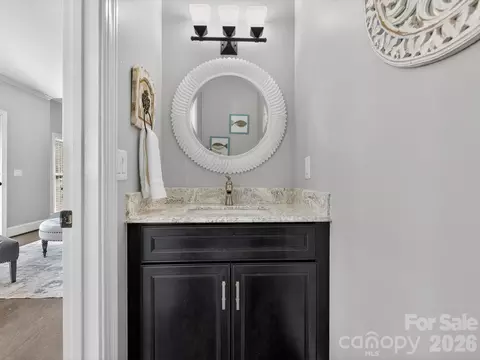 Bath - 13446 Scanlan Way, Davidson, NC 28036 photo 1 of 4