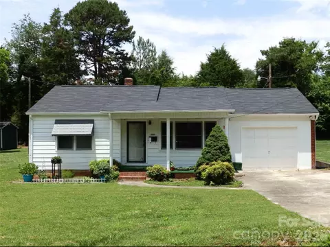2089 Lithia Springs Rd, Lincolnton, NC 28092