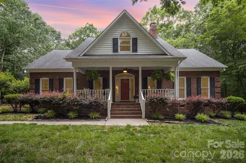 7408 Mockingbird Ln, Waxhaw, NC 28173