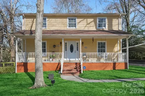 7144 Chapparall Ln, Charlotte, NC 28215
