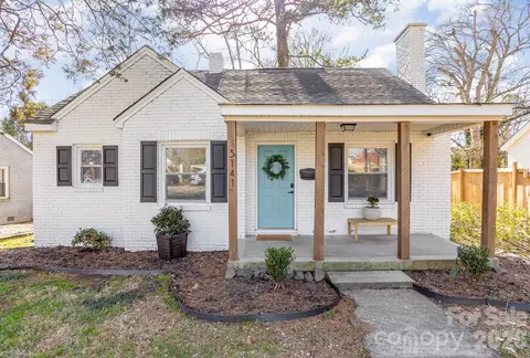 3141 Mathis Dr, Charlotte, NC 28208