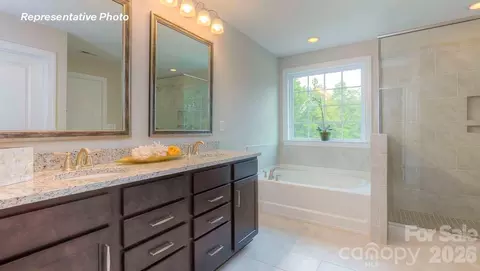 Bath - 3003 Eclipse Ct, Indian Trail, NC 28079 photo 3 of 5