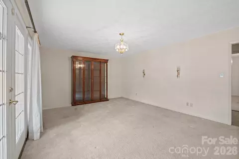 Living - 2153 S Fork Dr, Morganton, NC 28655 photo 4 of 7
