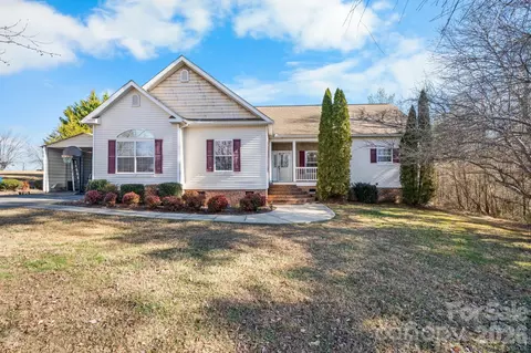 2533 Lail Rd, Morganton, NC 28655