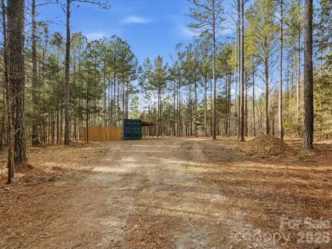 2704 Kee Moore Dr, Chester, SC 29706
