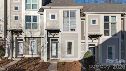 1049 Park West Dr, Charlotte, NC 28209